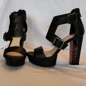 Jessica Simpson chunky heel